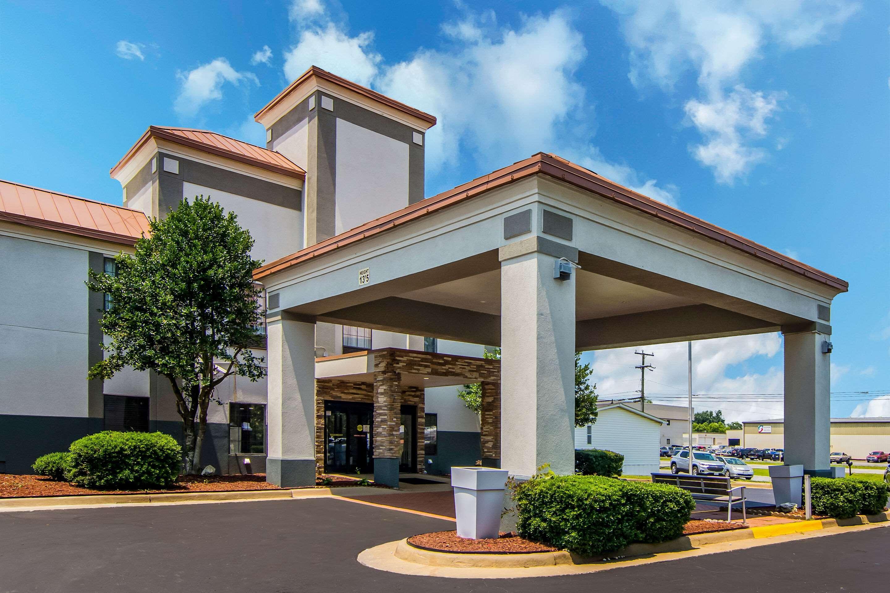 Clarion Pointe South Boston - Danville East Exterior foto